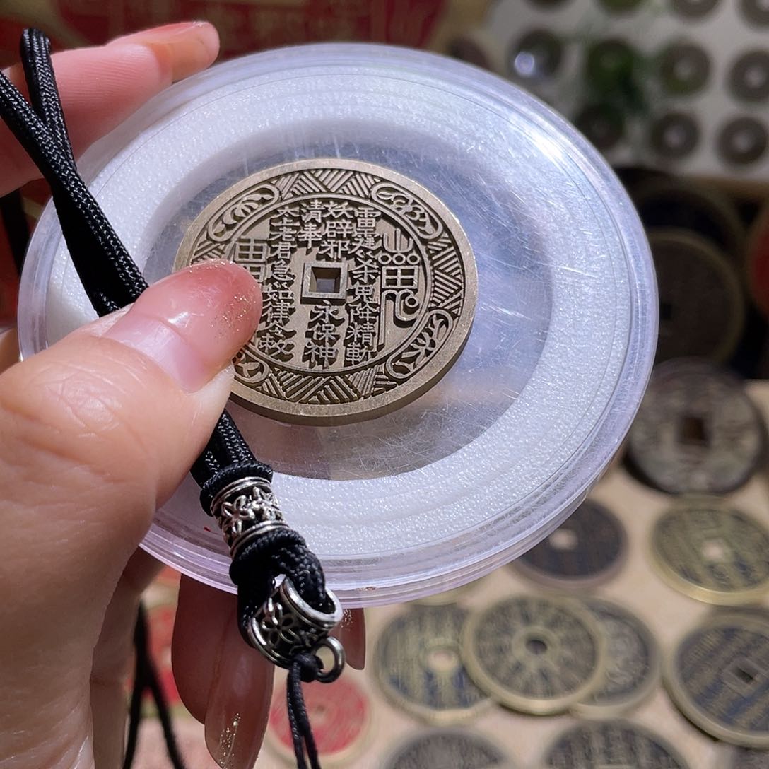 铜铜现代仿制工艺品花钱