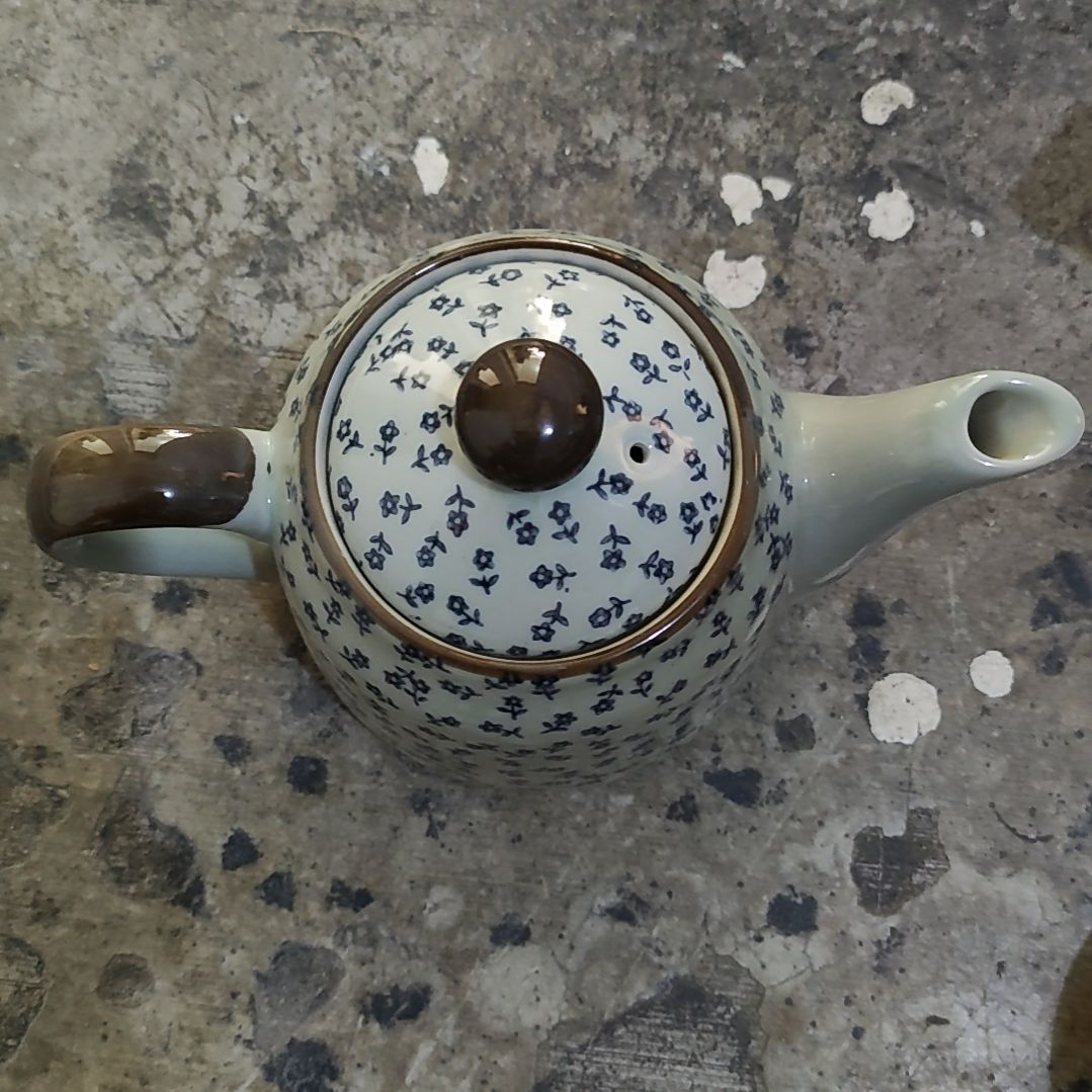 杯30包邮，偏远地区不包邮，中古品不保全新。