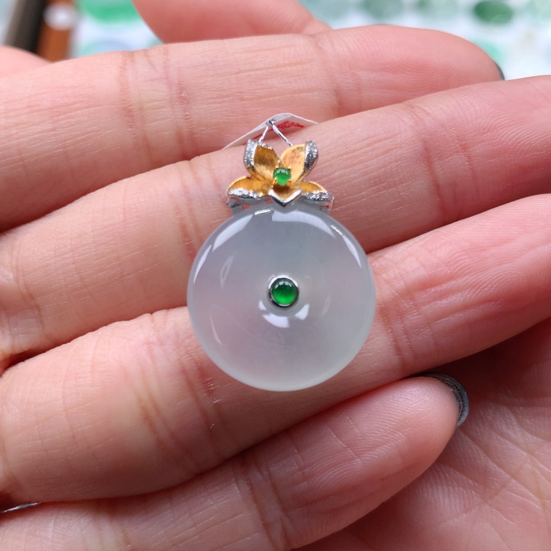 翡翠吊坠(不含链)18K金镶嵌平安扣