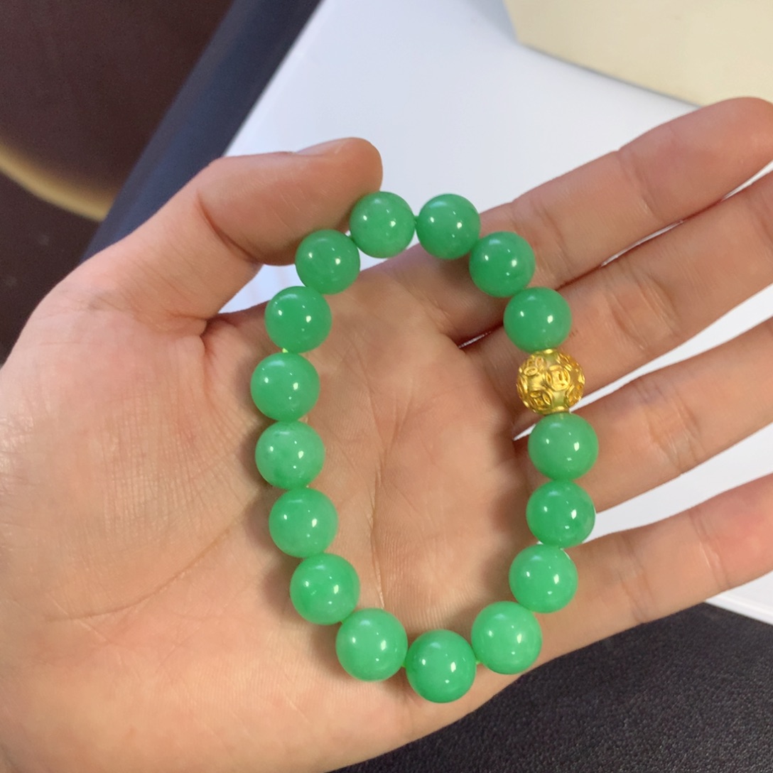 翡翠未镶嵌颈饰手串