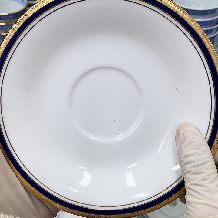 低****敏154 鹿屋家的美丽瓷器