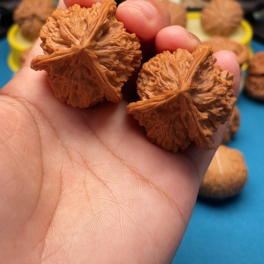 文玩核桃把件盘山38