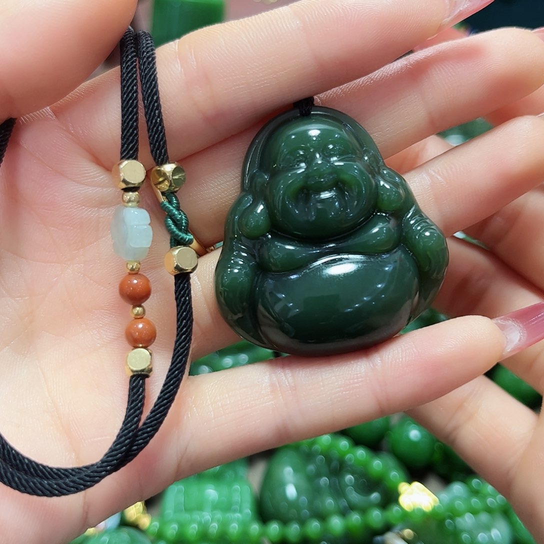 和田玉吊坠未镶嵌