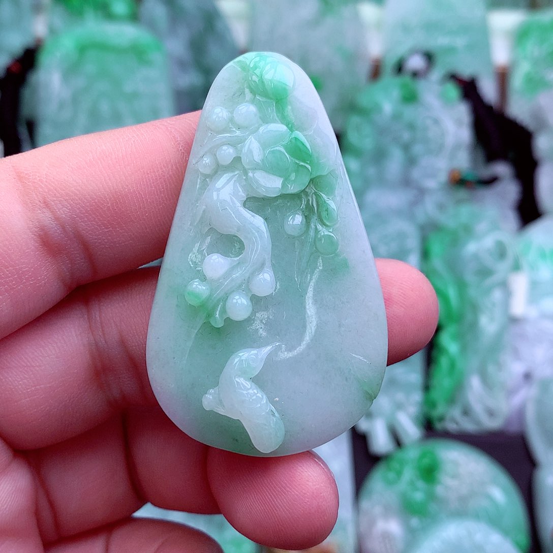 翡翠未镶嵌吊坠(不含链)