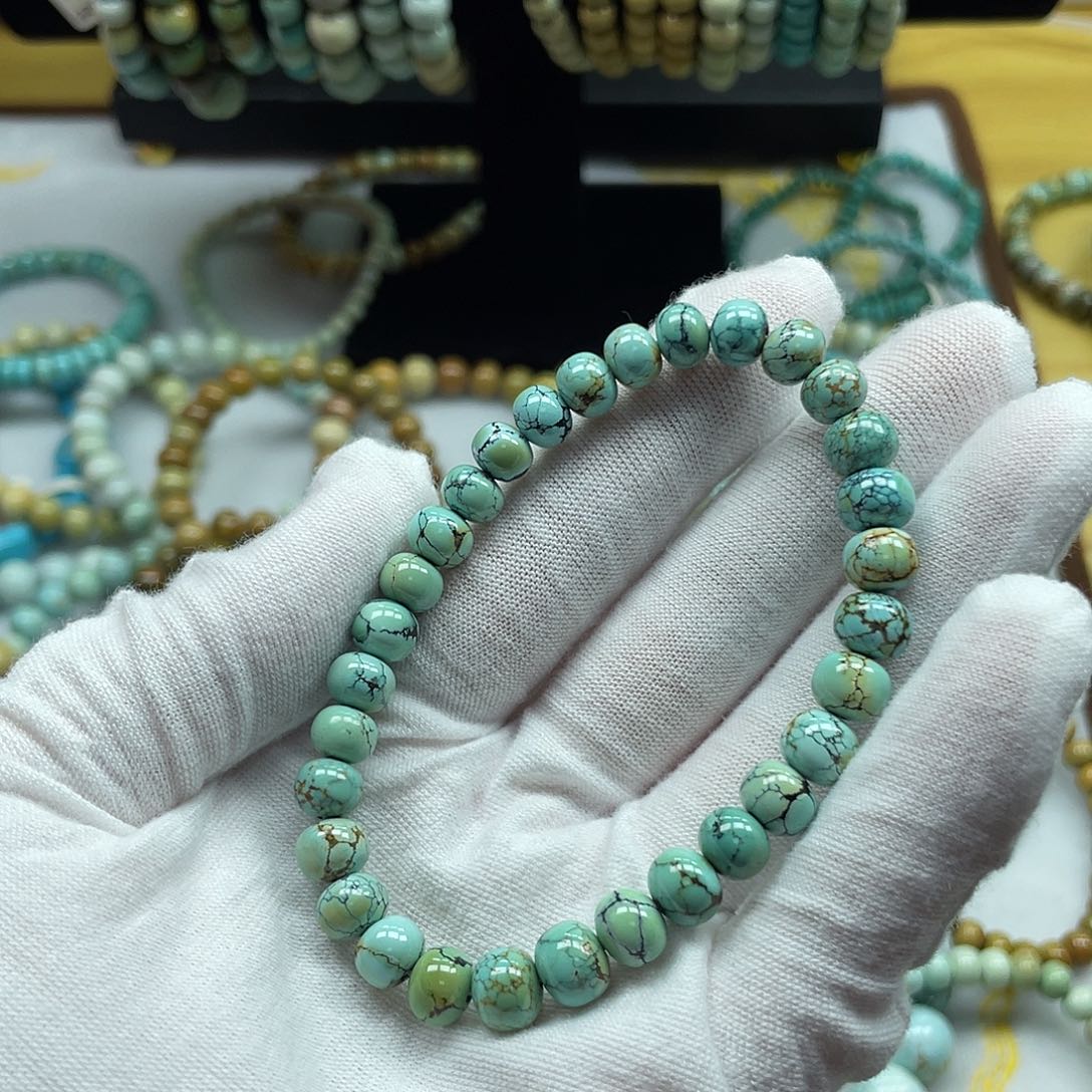 未镶嵌绿松石珠宝奇石