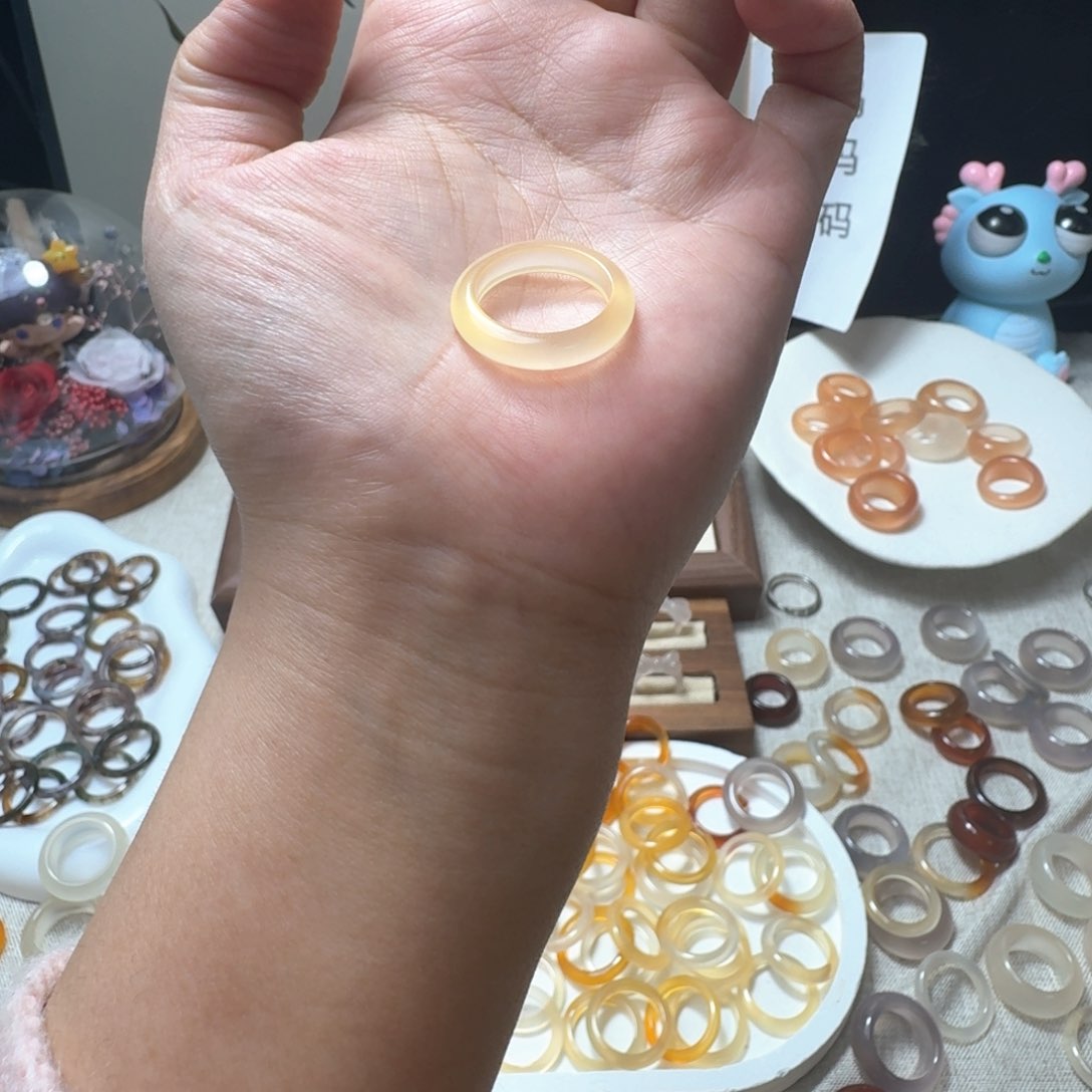未镶嵌戒指玛瑙/玉髓681港15