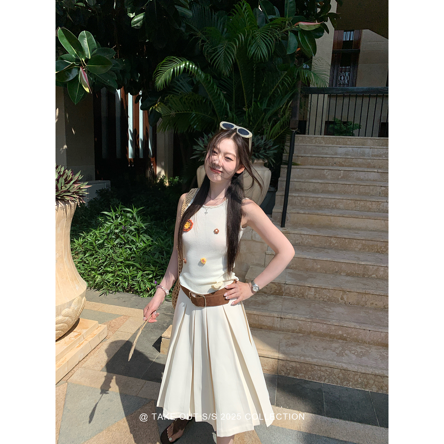 外卖到了「杏仁布丁」短款针织马甲羊毛衫圆领背心外套WM4DZB10