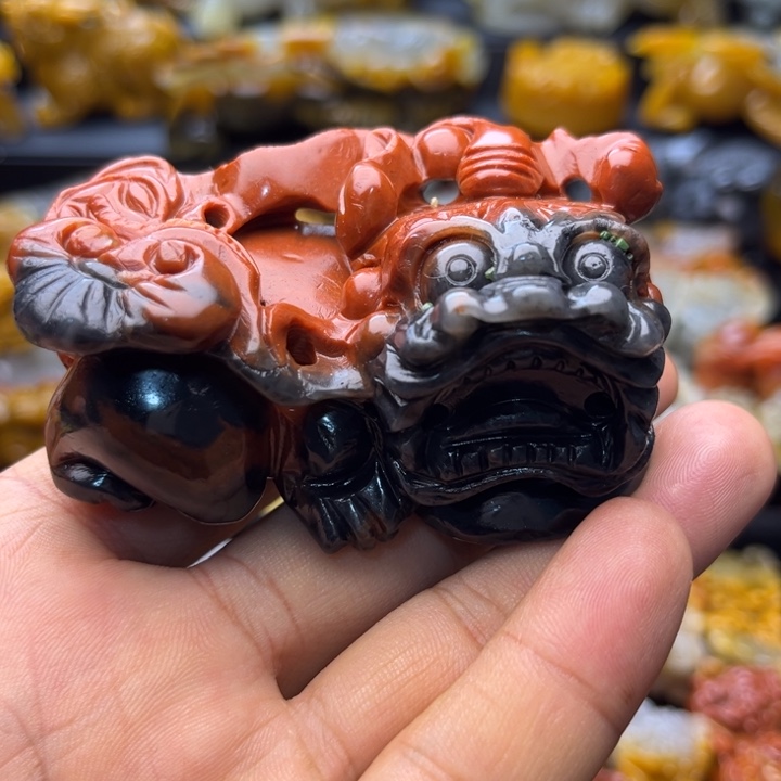 石英质玉（黄龙玉）未镶嵌颈饰