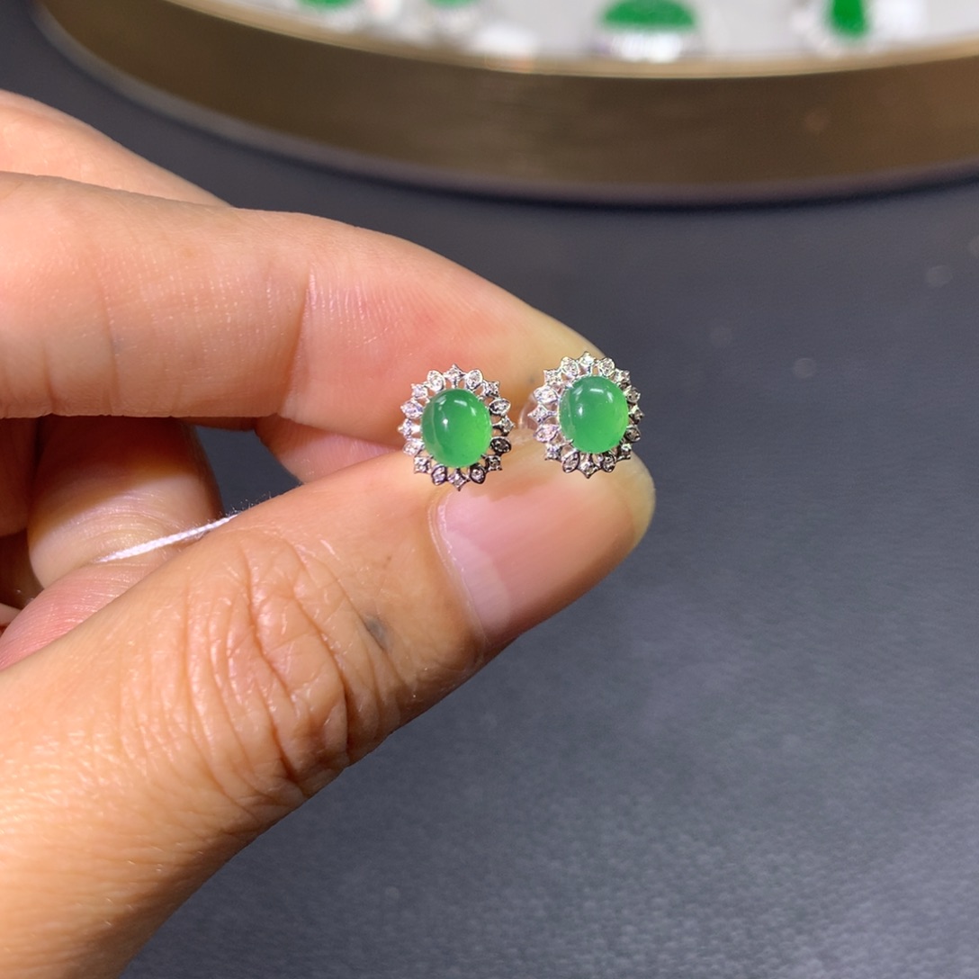 翡翠耳饰18K金镶嵌翡翠