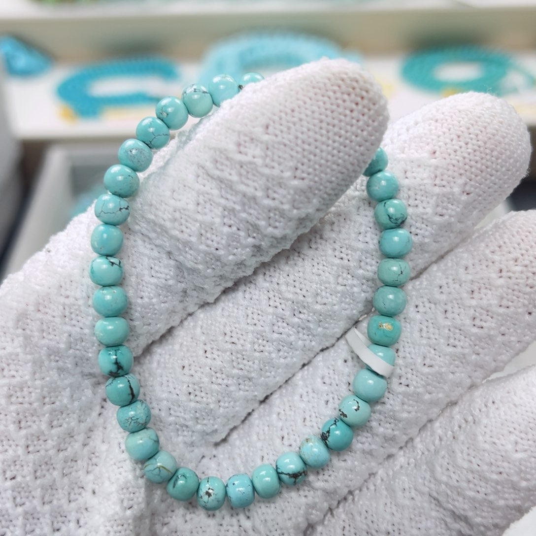 绿松石绿松石未镶嵌