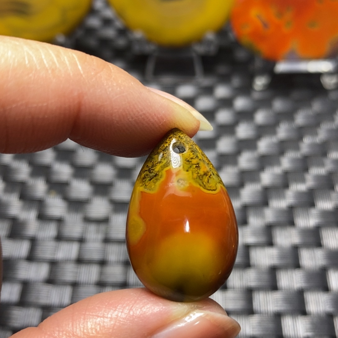 玛瑙/玉髓颈饰未镶嵌