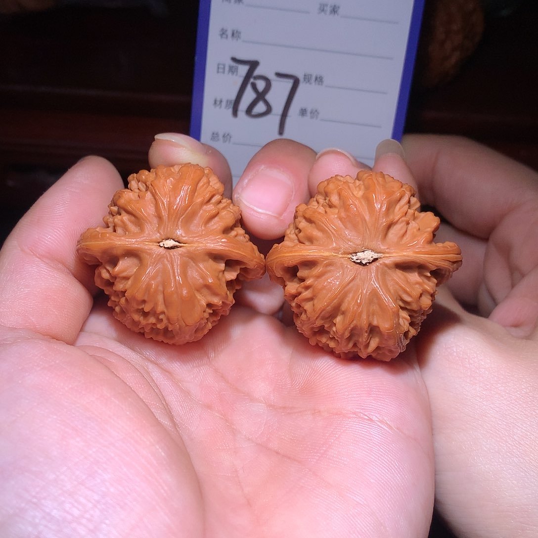 核桃手串/手链不***了全品白狮子787号3.8