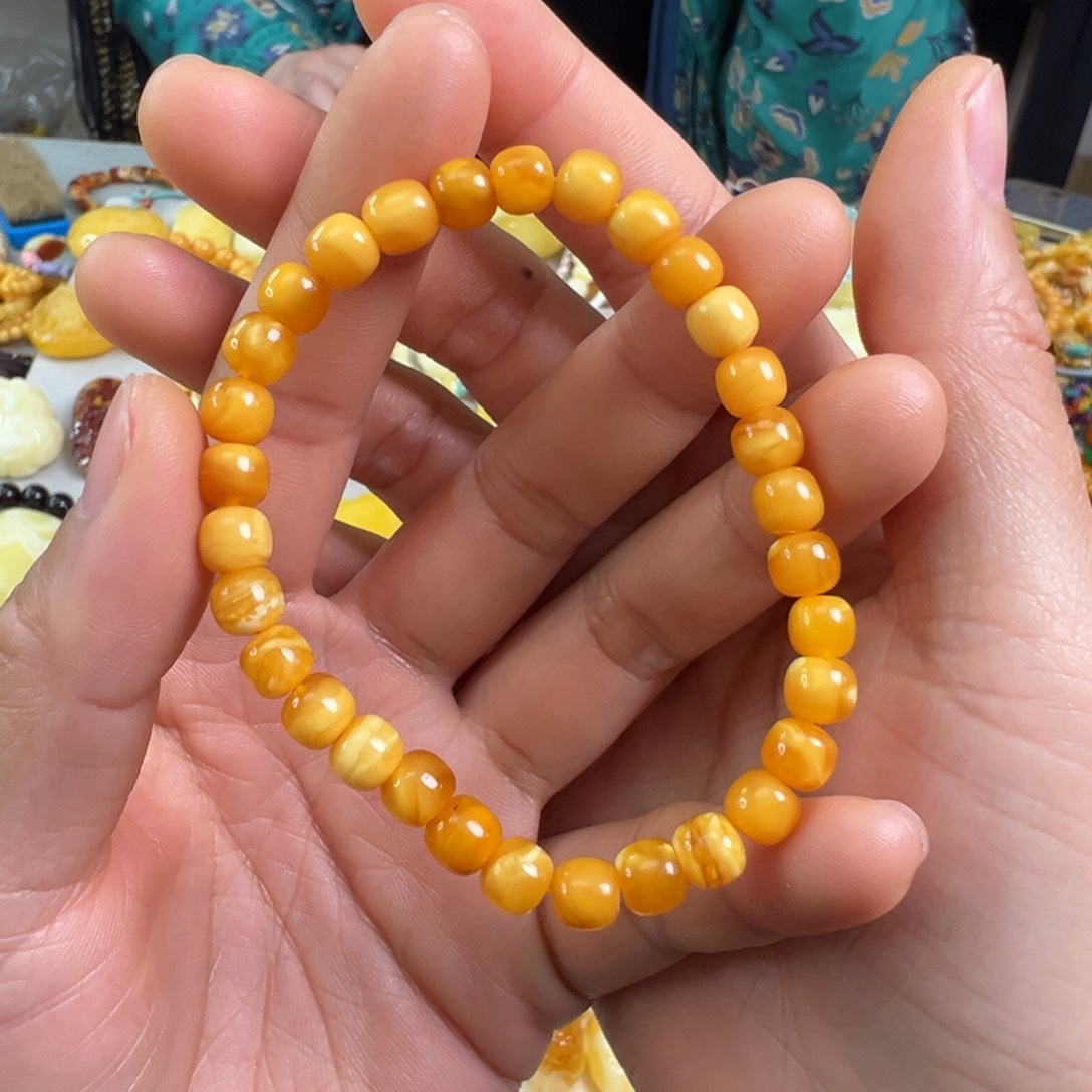 琥珀裸石未镶嵌蜜蜡