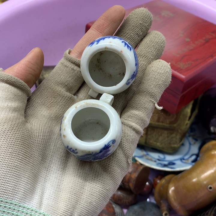 冯***刚琉璃手工艺品堂姐也没什么特别想