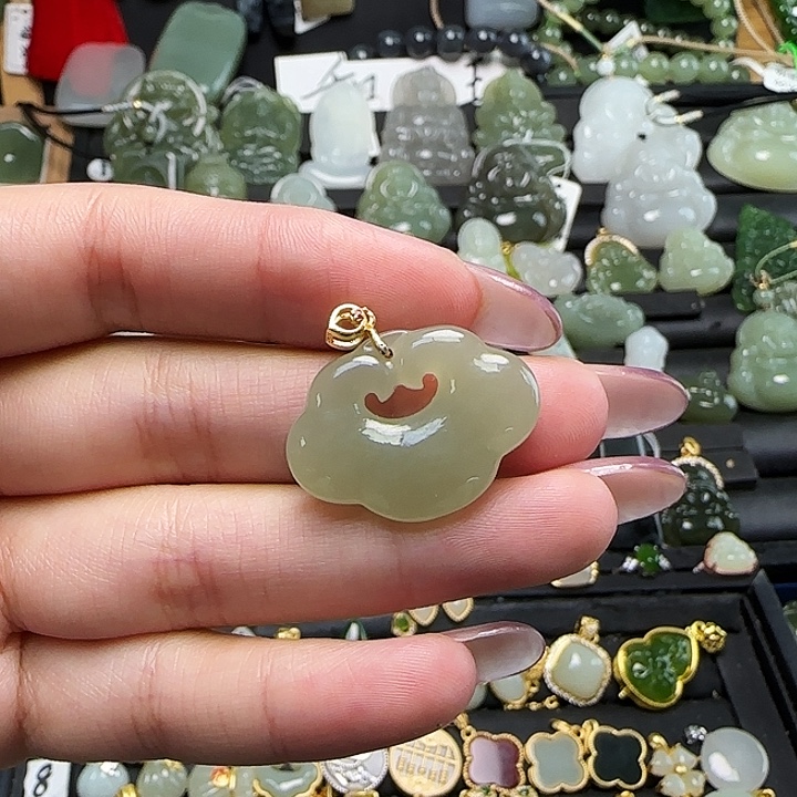 和田玉银S925镀金镶嵌颈饰