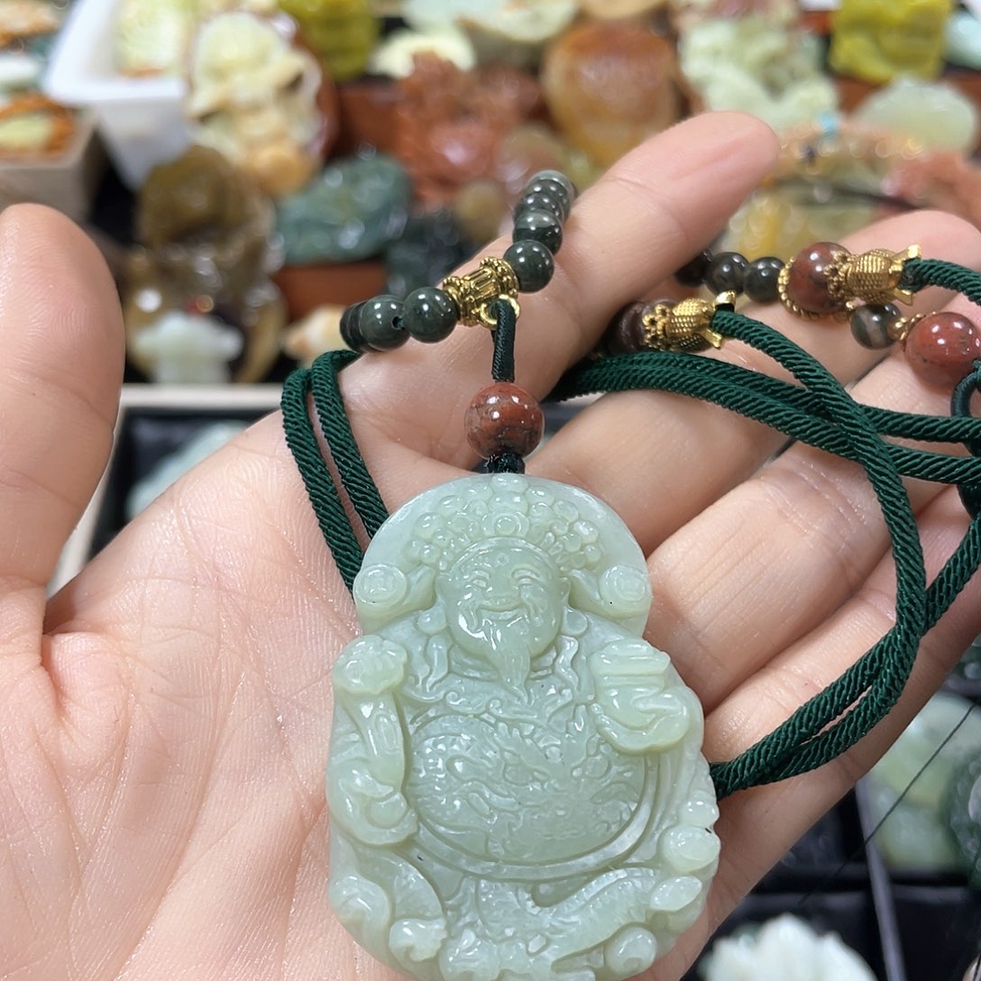 和田玉（糖玉）颈饰未镶嵌