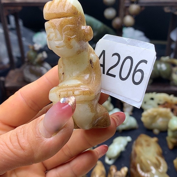 和田玉未镶嵌车挂