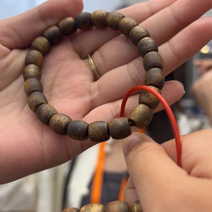 沉香手串沉香海南0.9鼓珠单圈手串（多样性发其一）