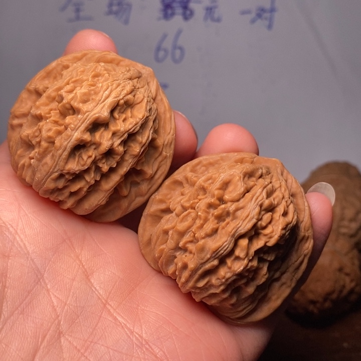 梦***膀吊坠文玩核桃四座楼