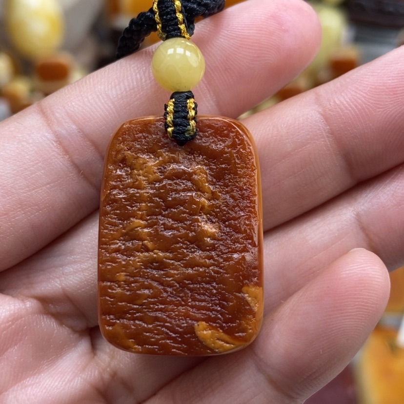 【闪购商品】琥珀颈饰未镶嵌