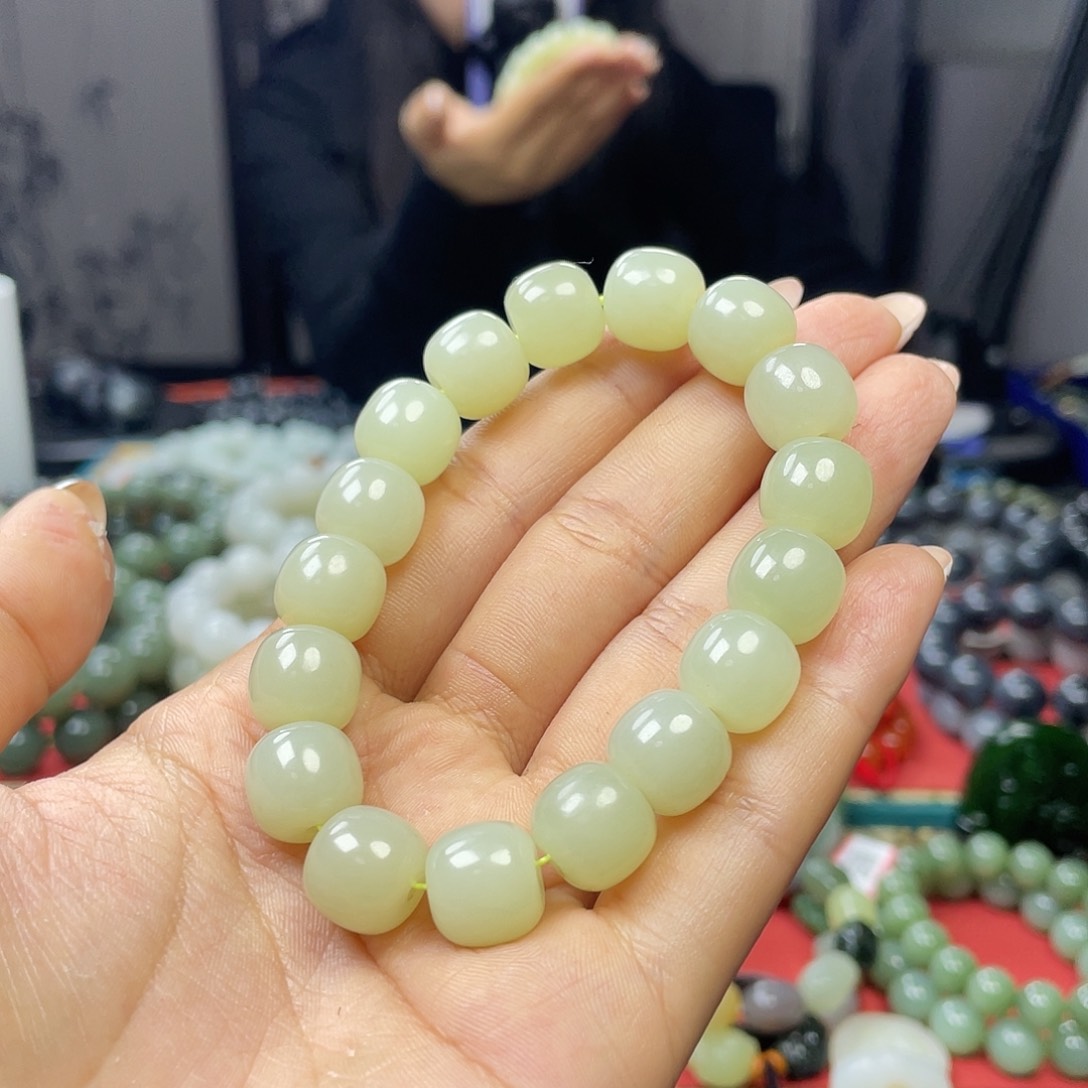 和田玉手链未镶嵌