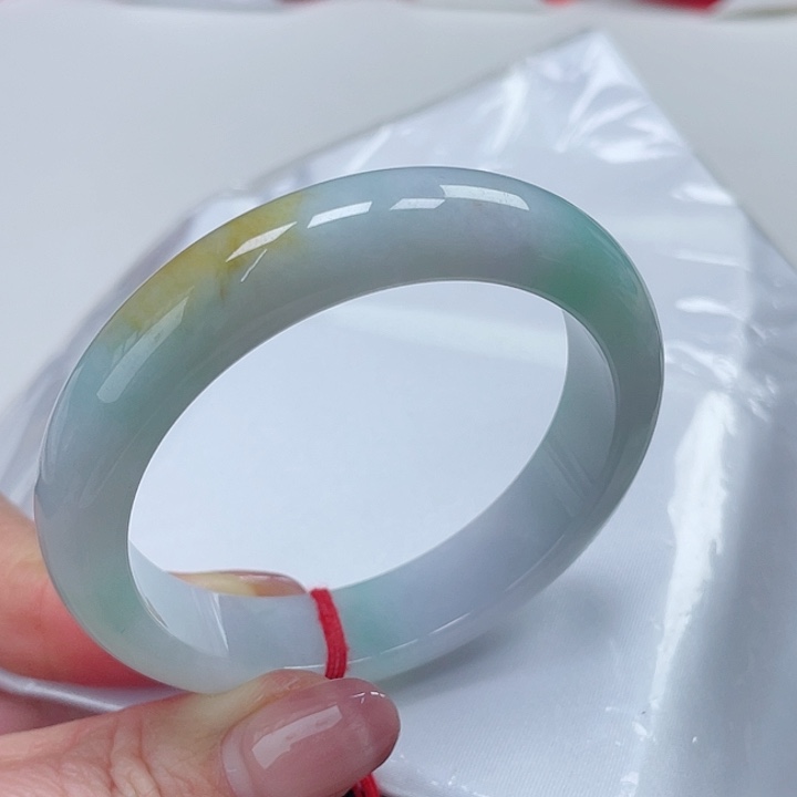 翡翠手镯未镶嵌缅甸翡翠