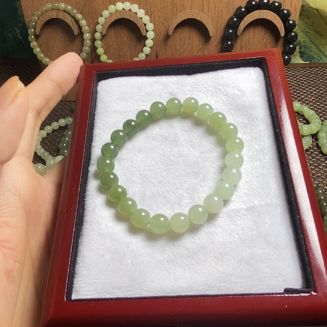 *****和田玉未镶嵌手串