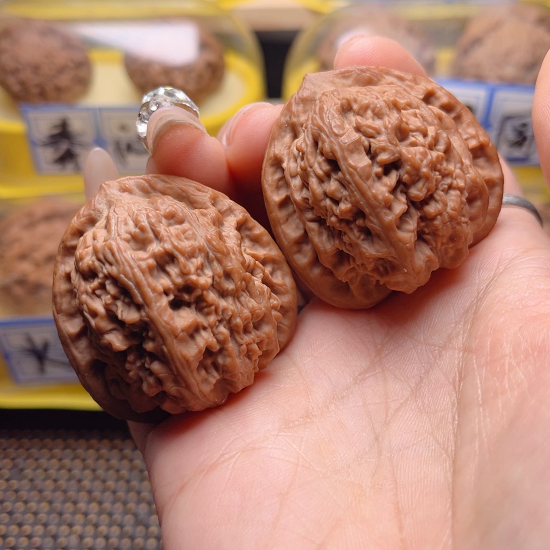 文玩核桃把件蚂蚁沟