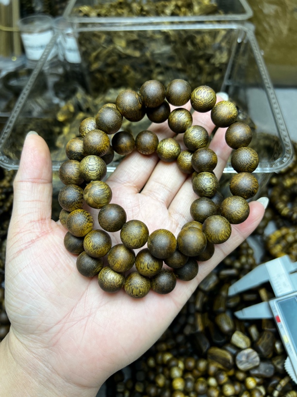 沉香沉香手串奇楠09圆珠单圈金沙叶