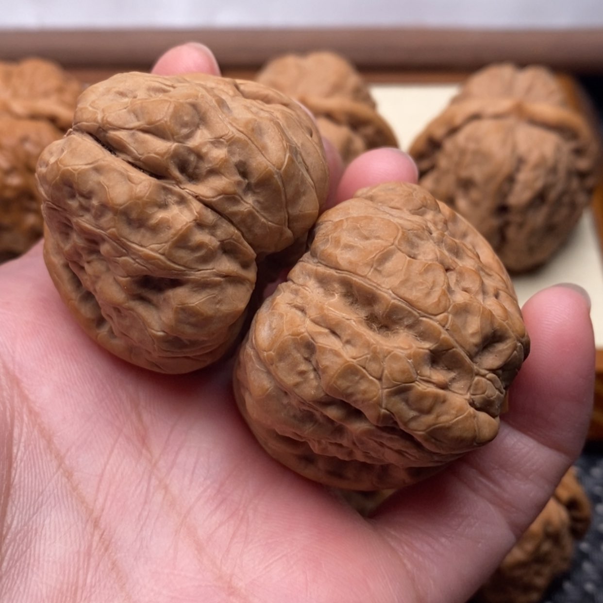 【闪购商品】把件文玩核桃边40左右