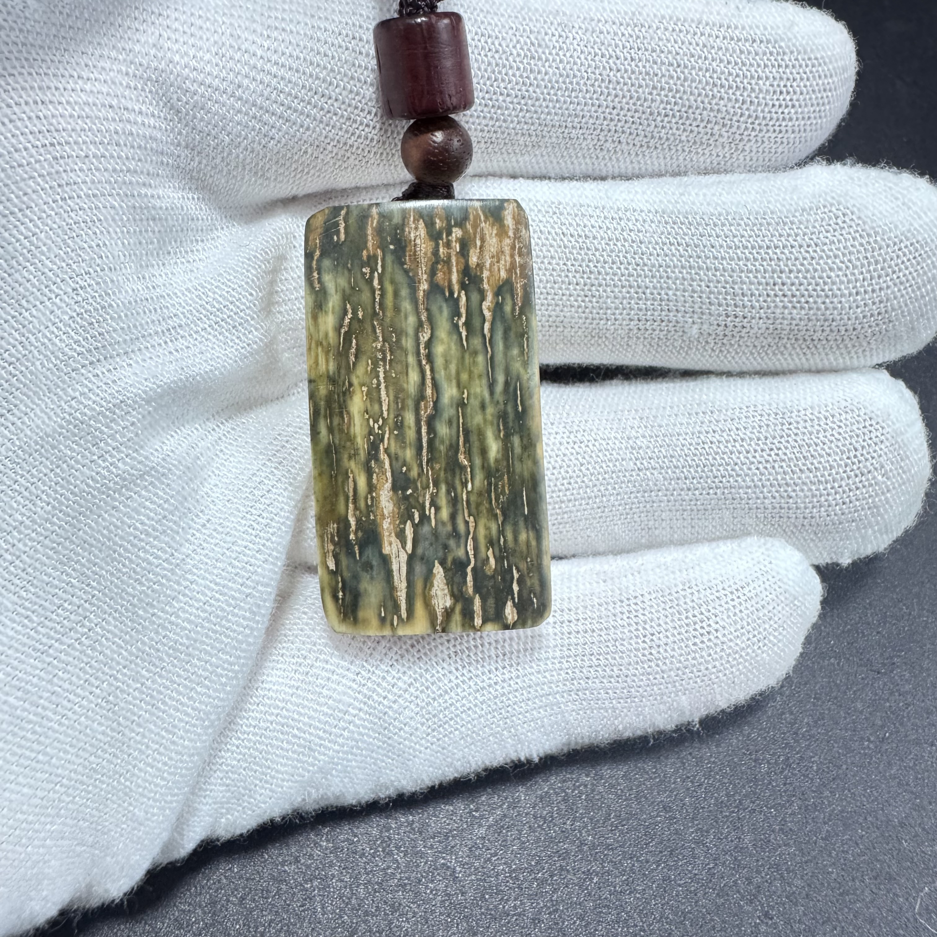 【猛犸兄弟】DW008006天然猛犸牙精品冰料留皮无事牌