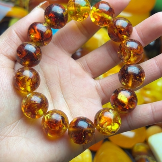 琥珀手串未镶嵌蜜蜡