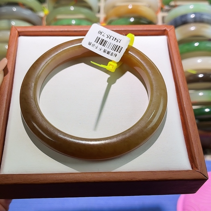 和田玉未镶嵌手镯全糖58