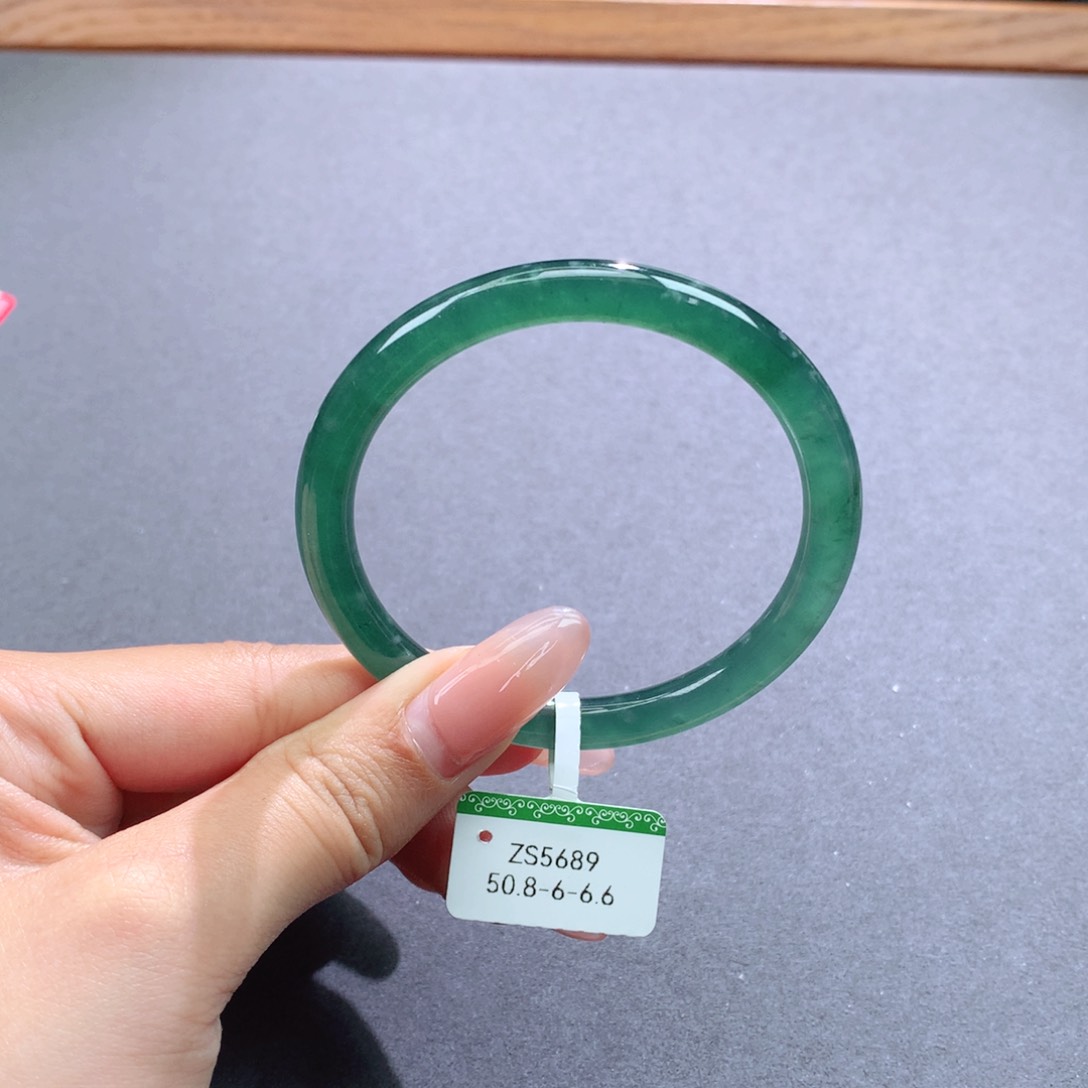 翡翠手镯未镶嵌天然翡翠叮当镯美人镯