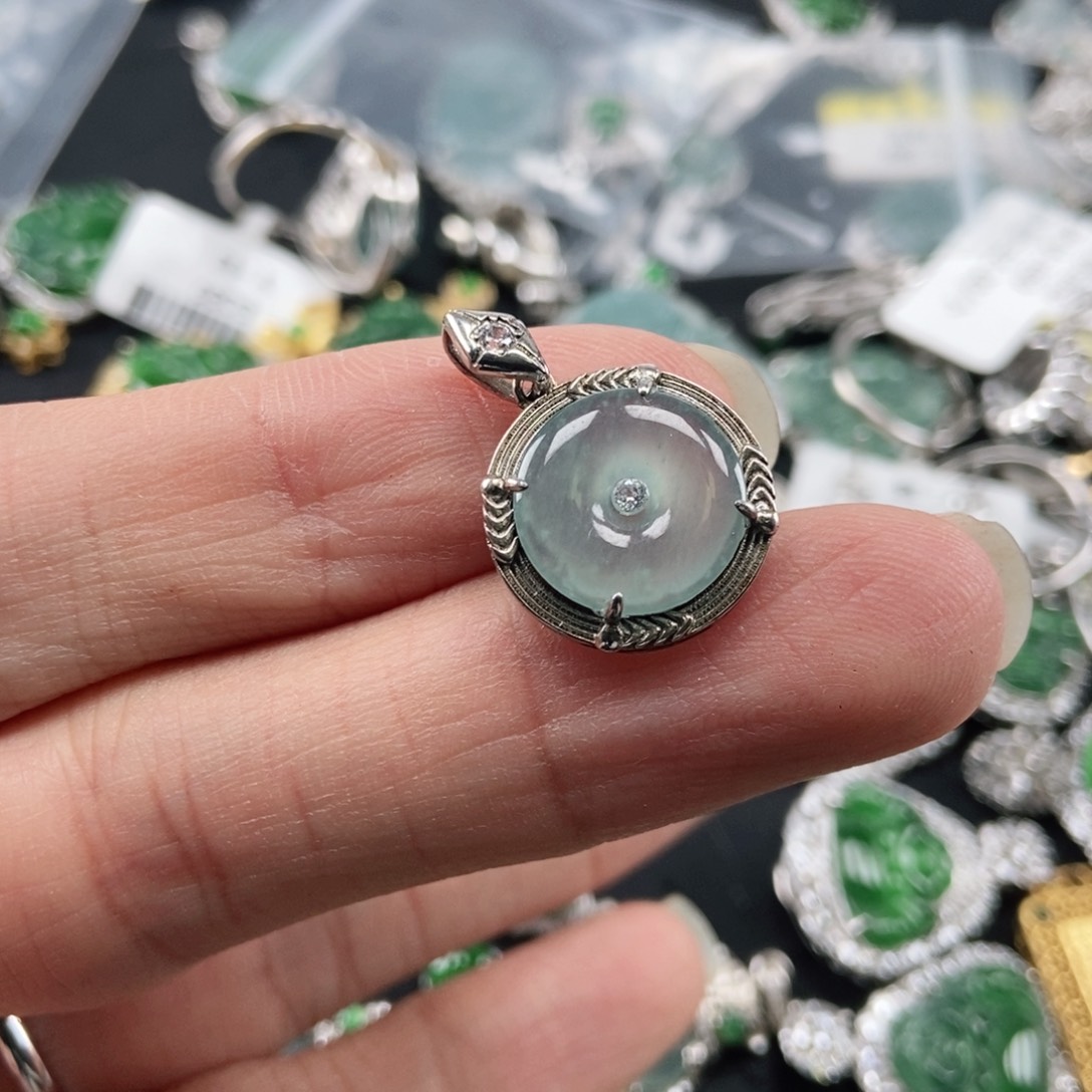 【闪购商品】翡翠吊坠(不含链)银S925镶嵌
