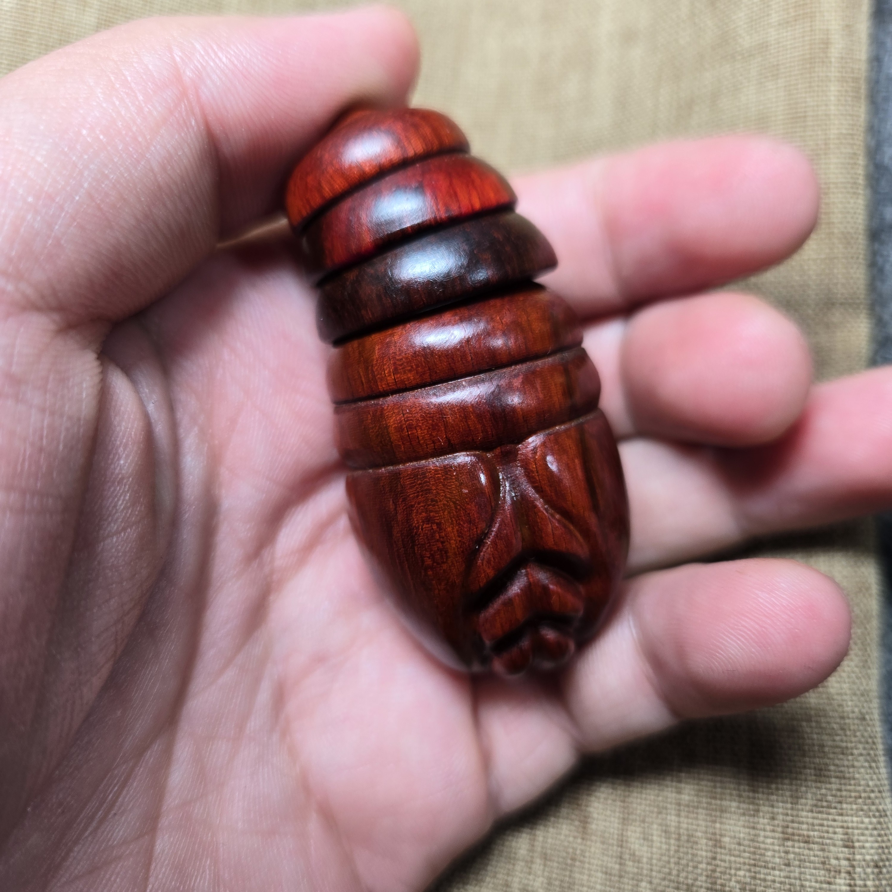 新款紫檀木可盘玩扭动蝉蛹木雕东西南北八方来财手把件 长6厘米