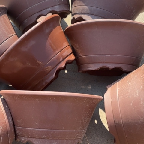 紫砂花盆100-8。 21-10