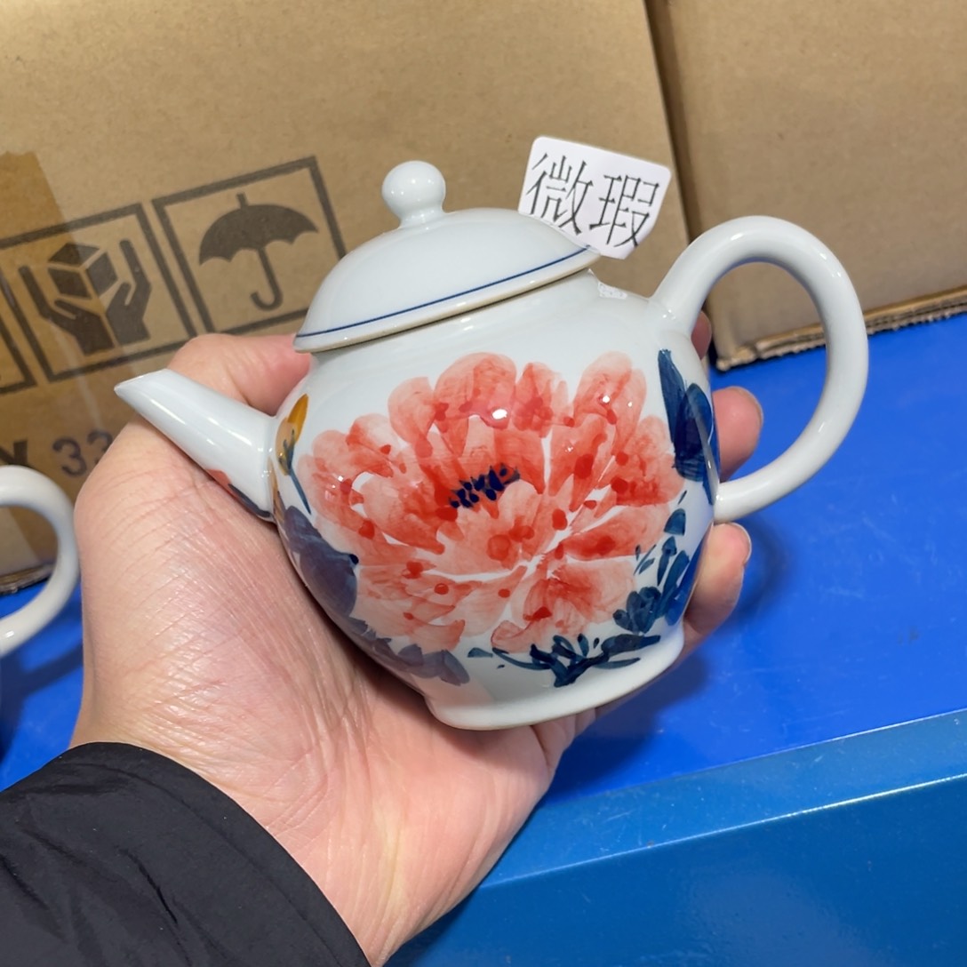 釉下手绘茶具微瑕