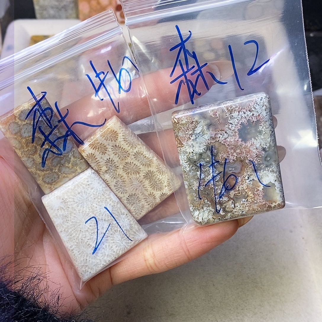 查罗石合金颈饰森**烛