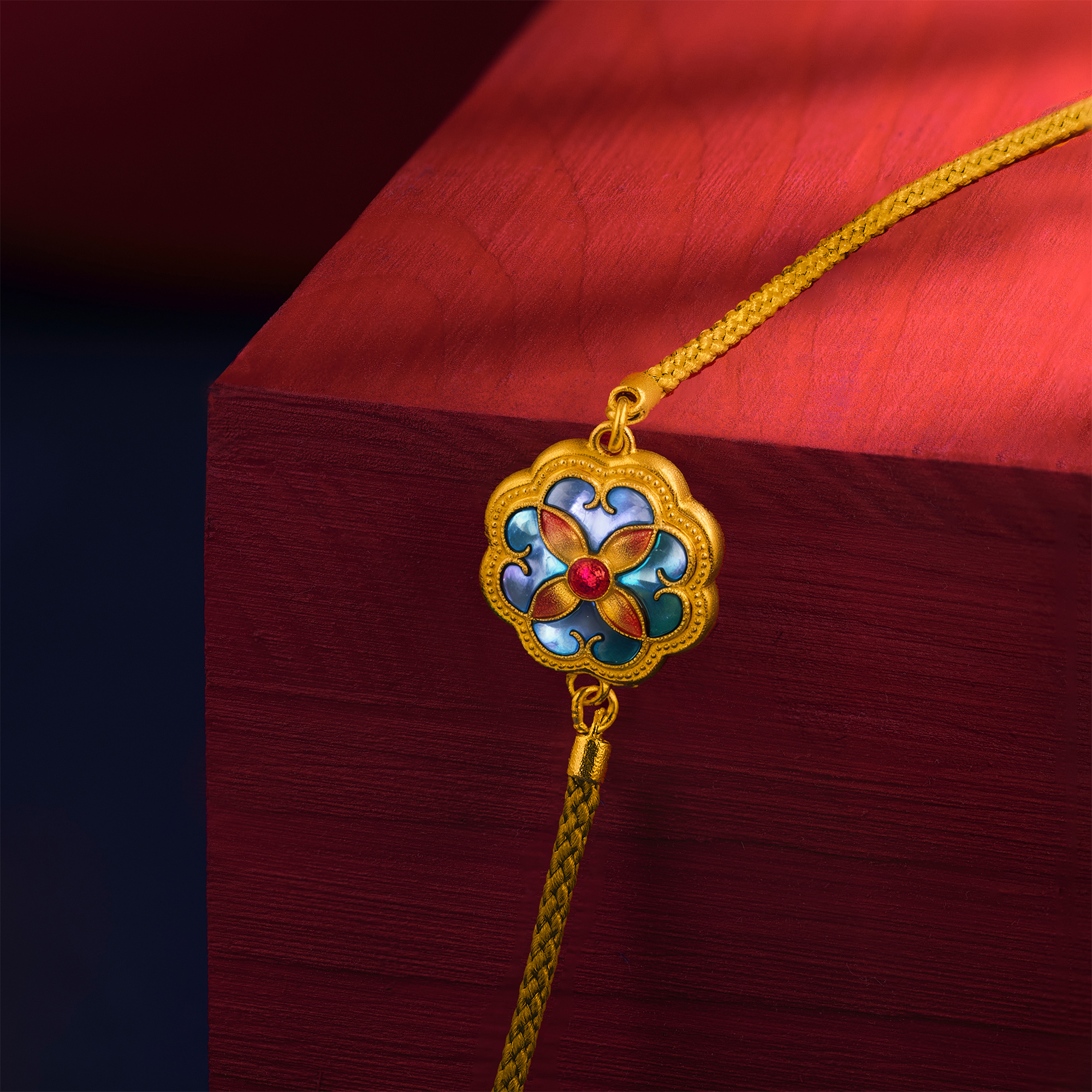 【萃华金店】花漾绵绵丨古法复古螺钿夜光贝宫廷镶嵌金手绳CHS0134