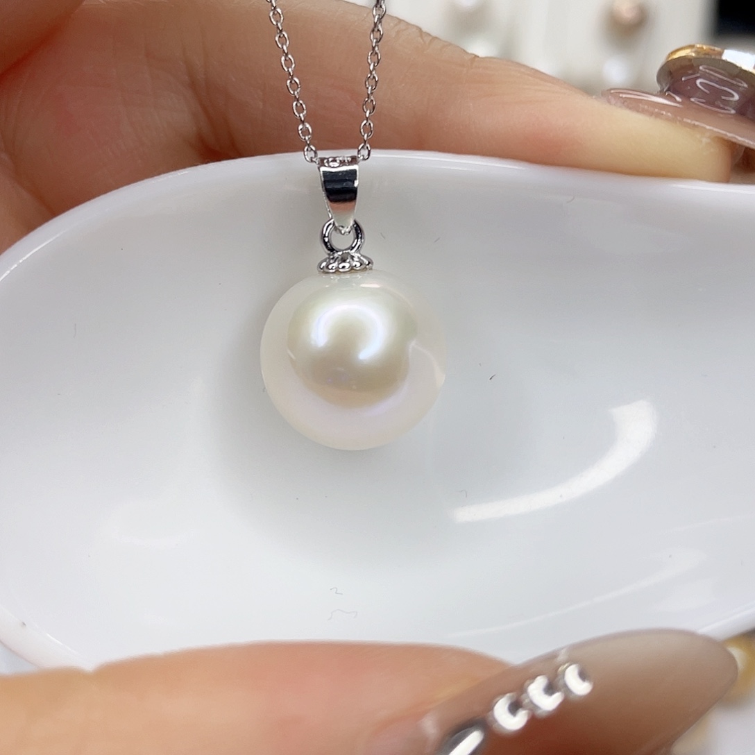 淡水珍珠吊坠(赠链)未镶嵌