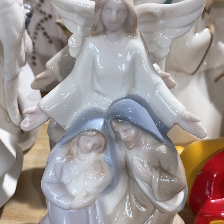 摆件陶瓷树脂材料