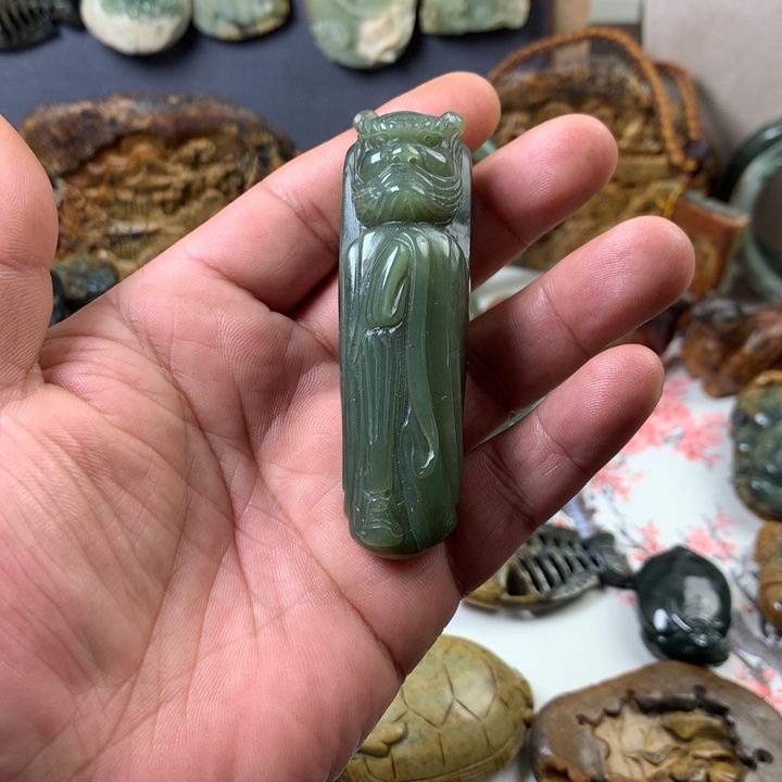 透闪石质玉挂件未镶嵌花***挖