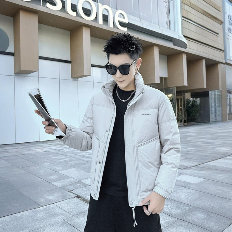 621 2026冬季御寒保暖锁温防寒服男士时尚休闲断码剪标厚外套