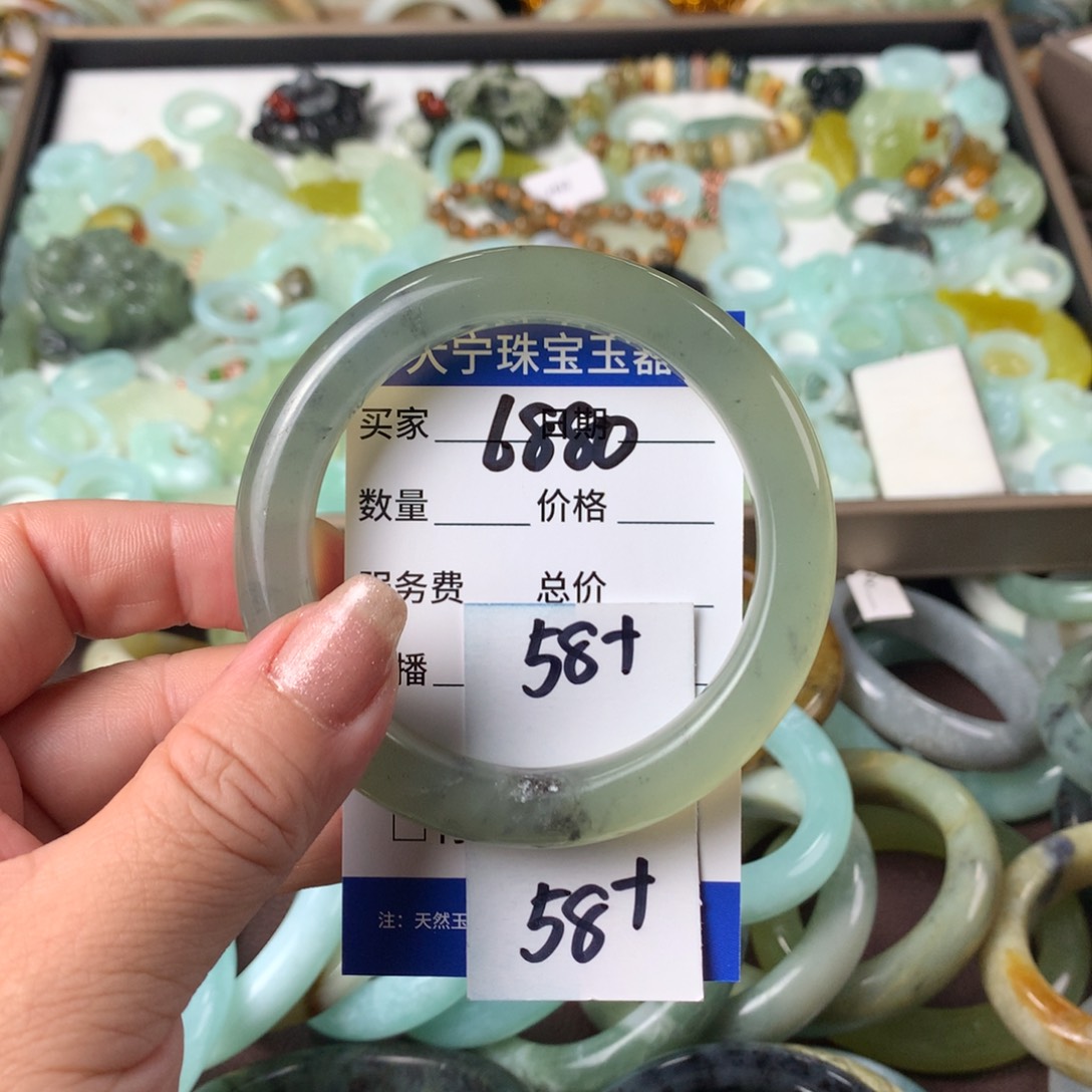 蛇纹石玉手镯未镶嵌6880