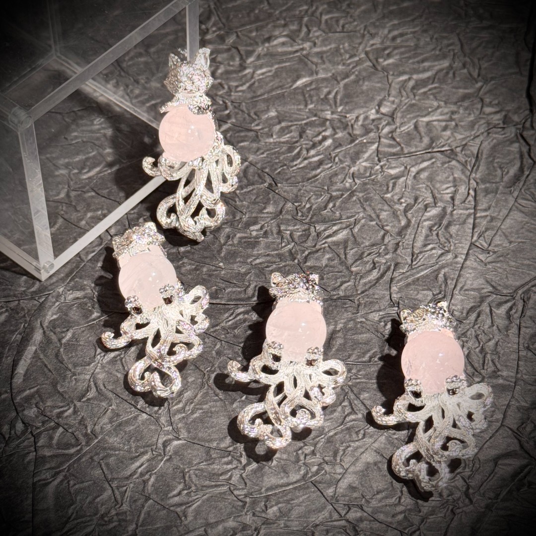 S3020【貝勒爺】粉水晶镶嵌九尾狐吊坠【多样性发其一】