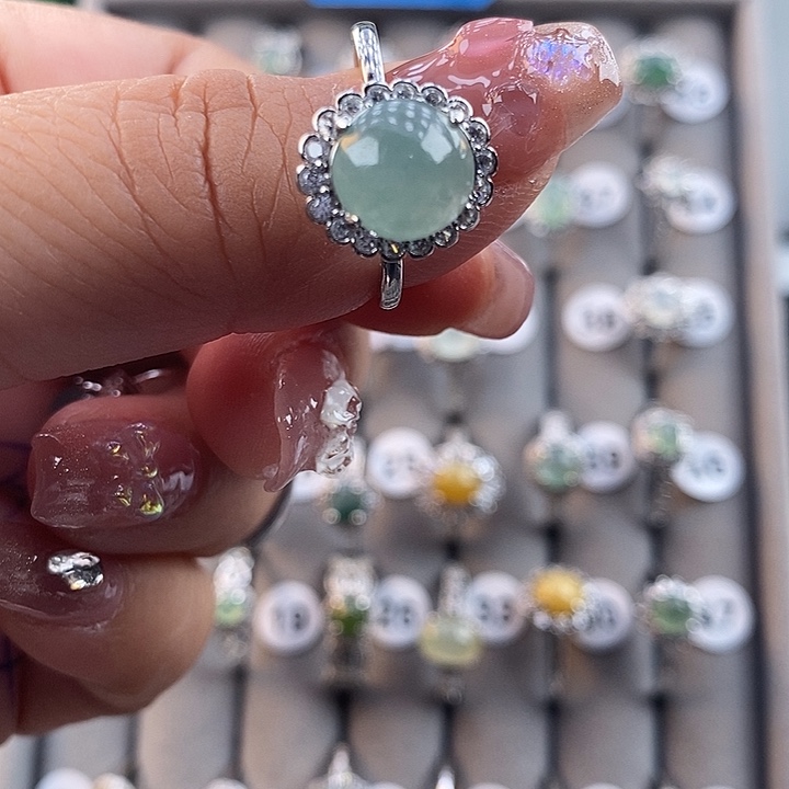 未镶嵌戒指翡翠鸽*缅甸