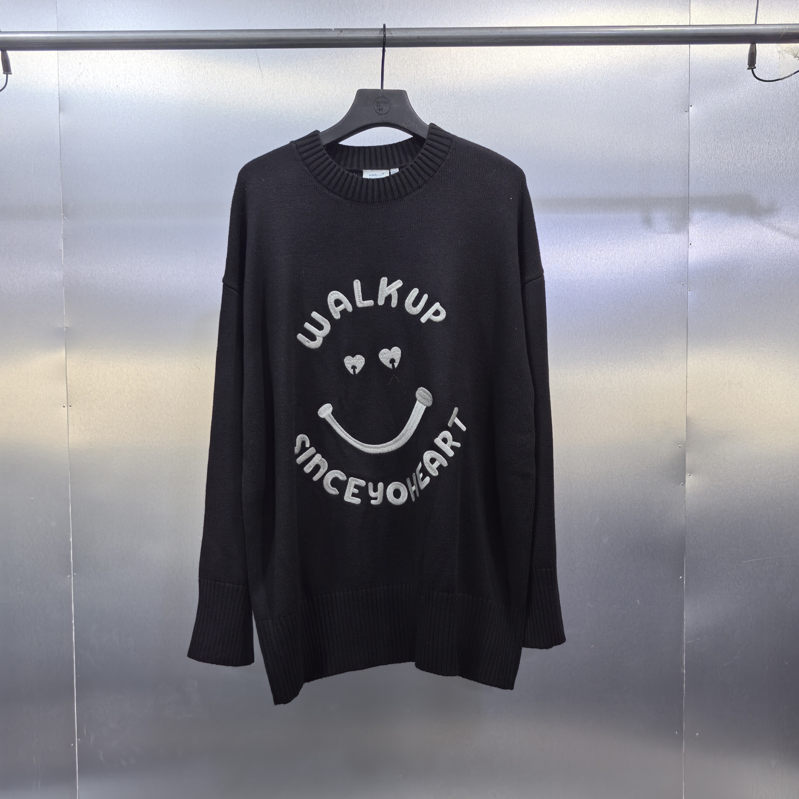 A02-120187-RES秋冬款正面笑脸字母印花宽松百搭休闲圆领针织毛衣