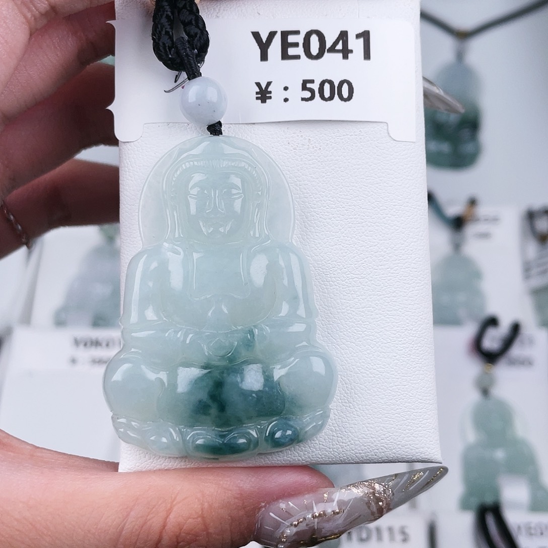 翡翠未镶嵌颈饰YE041