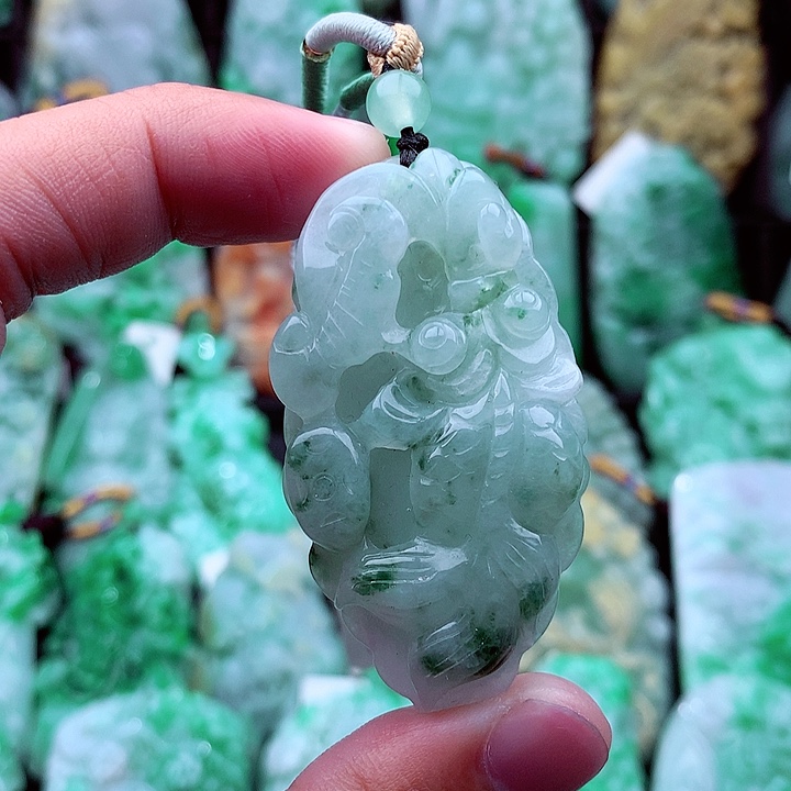 翡翠吊坠(不含链)未镶嵌